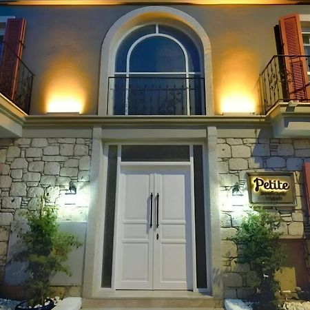Petite Boutique Hotel Ildiri Eksteriør billede